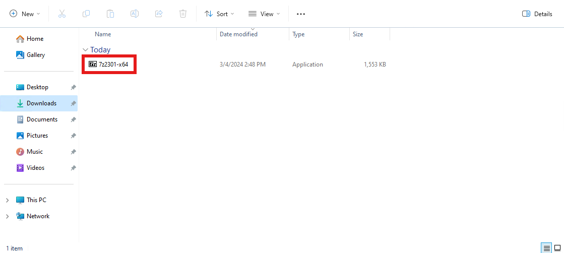 7-Zip installer highlighted in File Explorer
